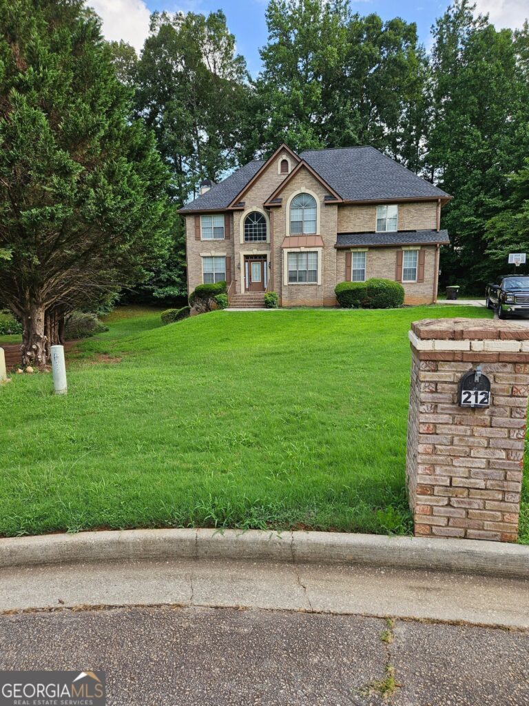 212 Fairoaks Court, Stockbridge — a home Rayshell sold